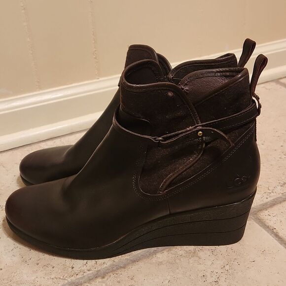 Ugg Women's "Emalie" Brown Suede & Leather Wedge Heel Ankle Boots Size 12 - Picture 2 of 12